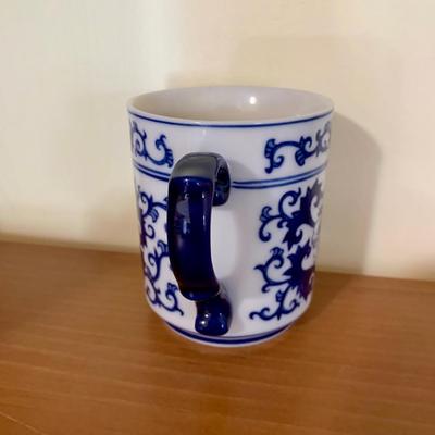 LOT 59 K: Bombay Blue & White China Set: Florals & Dragons 18 pieces