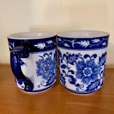 LOT 59 K: Bombay Blue & White China Set: Florals & Dragons 18 pieces