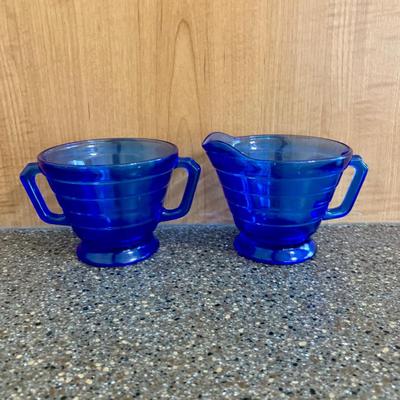 LOT 64 K: Signed Hand Blown Ruffled Rim Aqua & White Marbled Vase, Pasabahce Turkish Cobalt Blue Swirl Hand Blown Glass Footed Bowl,...