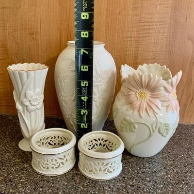 LOT 66 K: Lenox Collection: Votives, Daffodil Bud Vase, Gerbera Daisy Floral Blossoms Collection Vase, & Iris Masterpiece Vase