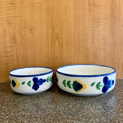 LOT 67 K: Yellow & Blue Floral Collector Plate Home Decor Collection