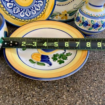 LOT 67 K: Yellow & Blue Floral Collector Plate Home Decor Collection