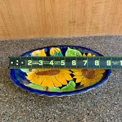LOT 67 K: Yellow & Blue Floral Collector Plate Home Decor Collection