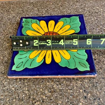 LOT 67 K: Yellow & Blue Floral Collector Plate Home Decor Collection