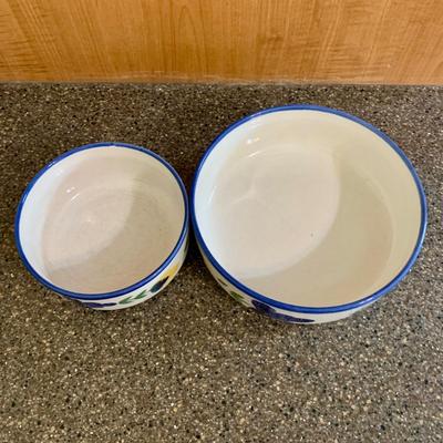 LOT 67 K: Yellow & Blue Floral Collector Plate Home Decor Collection