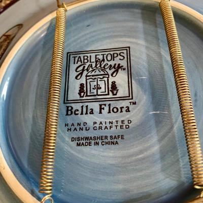 LOT 67 K: Yellow & Blue Floral Collector Plate Home Decor Collection