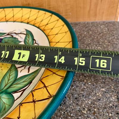 LOT 68 K & L: Yellow & Blue Fruit Collector Plate Home Decor Collection