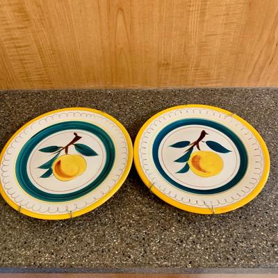 LOT 68 K & L: Yellow & Blue Fruit Collector Plate Home Decor Collection