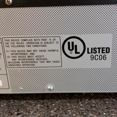 LOT 71 L: Sony Super Audio CD Player Model #SCD-CE595