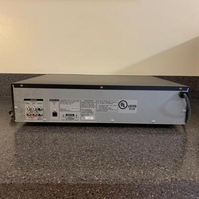 LOT 71 L: Sony Super Audio CD Player Model #SCD-CE595