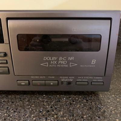 LOT 72 L: JVC Double Cassette Deck Model #TD-W209