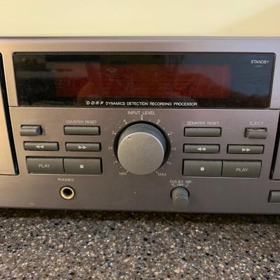 LOT 72 L: JVC Double Cassette Deck Model #TD-W209