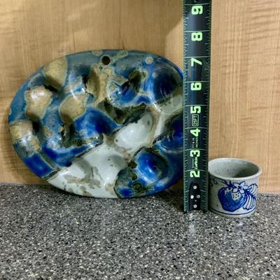 LOT 74 K: Blue & White Pottery Collection: Foo Dog & Blossoms Chinese Ginger Jar, Louisville Stoneware Smithsonian Institute...