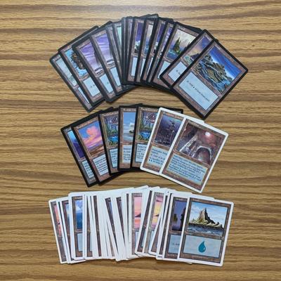 LOT 79 C: Magic The Gathering: 1993 - 2002 Blue Card Collection