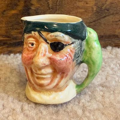 LOT 102B: Very Mini Toby Mugs & Jugs - Royal Doulton, Goebel, The American Potter NYWF