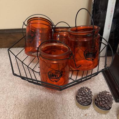 LOT 109B: Huge Lot of Halloween & Autumnal Home Decor