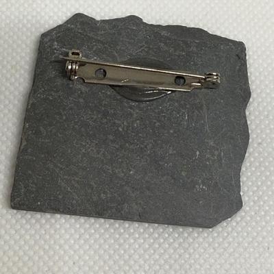 LOT 112J: Collection of Pins & Brooches