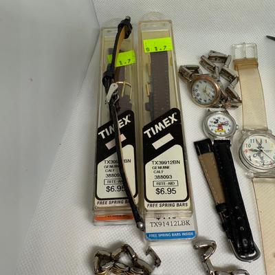 LOT 113J: Watches & Watchbands - Bugs Bunny Armitron Quartz, Rumours & More