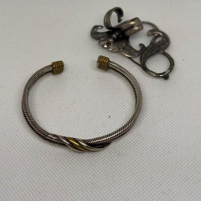 LOT 123J: Sterling Silver Cuff Bracelet & Flower Brooch (55.5g)