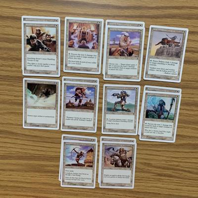 LOT 142 C: Magic The Gathering: 1993 - 2002 White Card Collection