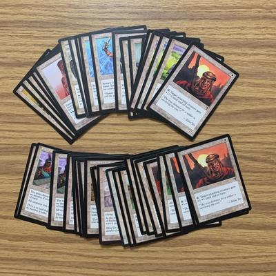 LOT 142 C: Magic The Gathering: 1993 - 2002 White Card Collection