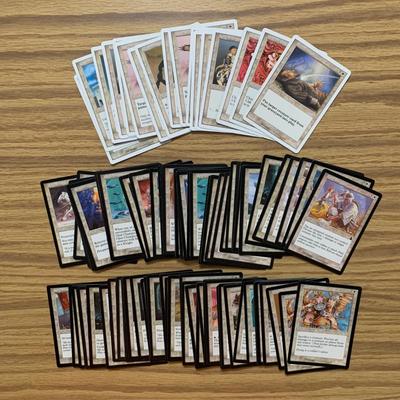 LOT 142 C: Magic The Gathering: 1993 - 2002 White Card Collection