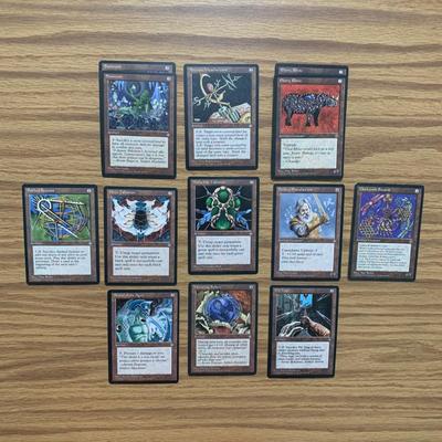 LOT 143 C: Magic The Gathering: 1993 - 1999 Protector Sleeves, Glass Tokens, Hard Cover Deck Case, & Artifact, Summons, & Land...