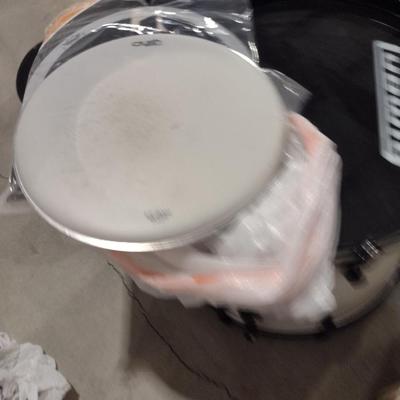 Ludwig 5 Piece Drum Set with Cymbals and Stool