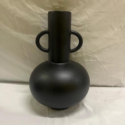 Two Leanne Ford For Crate & Barrel Merriman Vases (2058R-MG)