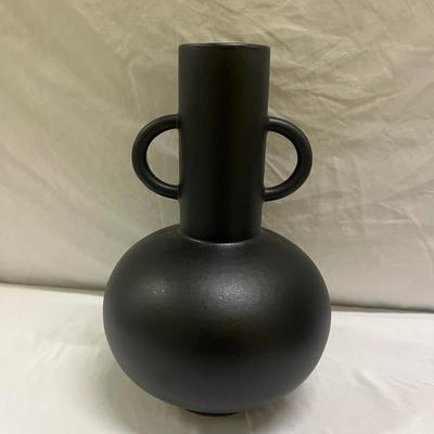 Two Leanne Ford For Crate & Barrel Merriman Vases (2058R-MG)