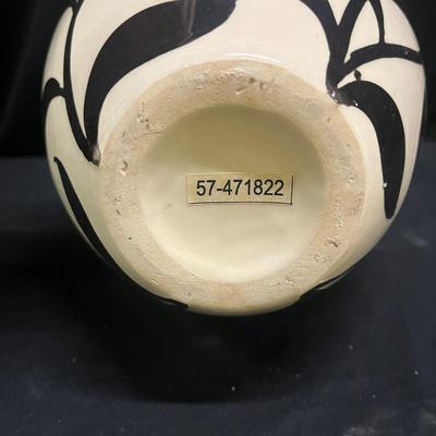 Two Black & White Floral Design Vases (2058L-MG)