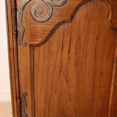 HICKORY Solid Wood China Hutch