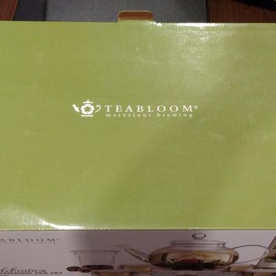 TeaBloom Flowering Tea Set- Pot with Warmer and Cups