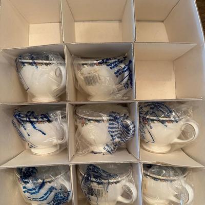 WEDGWOOD Bone China (8) Cups & (8) Saucers - NEW