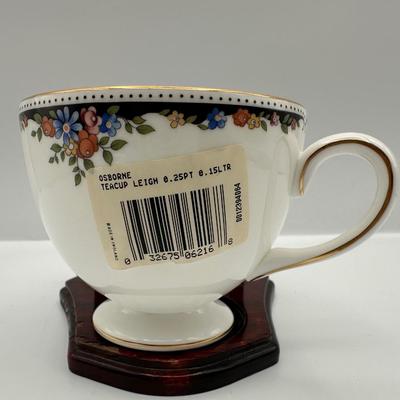 WEDGWOOD Bone China (8) Cups & (8) Saucers - NEW