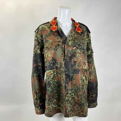251 Bitter Grace Maillot Camo Snap Button Jacket Size L
