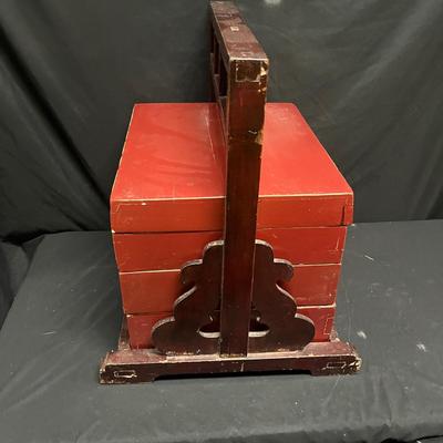 Red Lacquered Three Tiered Travelling Box (1020CR-MG)