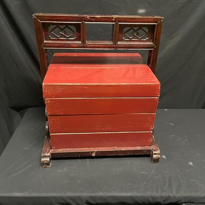 Red Lacquered Three Tiered Travelling Box (1020CR-MG)