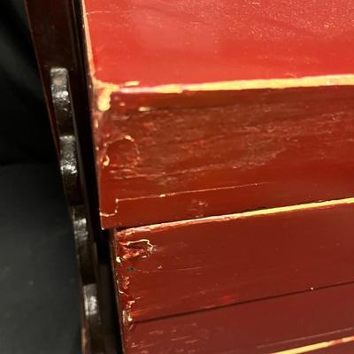 Red Lacquered Three Tiered Travelling Box (1020CR-MG)