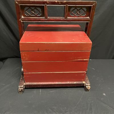 Red Lacquered Three Tiered Travelling Box (1020CR-MG)