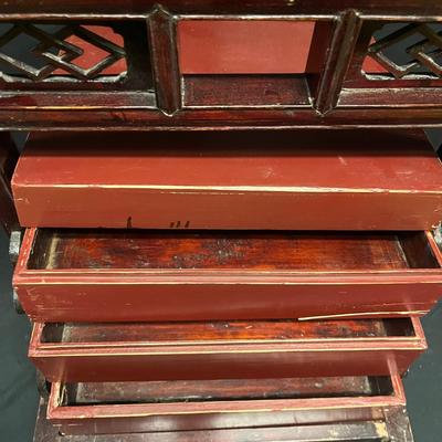 Red Lacquered Three Tiered Travelling Box (1020CR-MG)