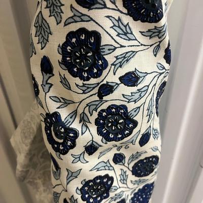 Rolls of Fabric & More (1018FR-MG)