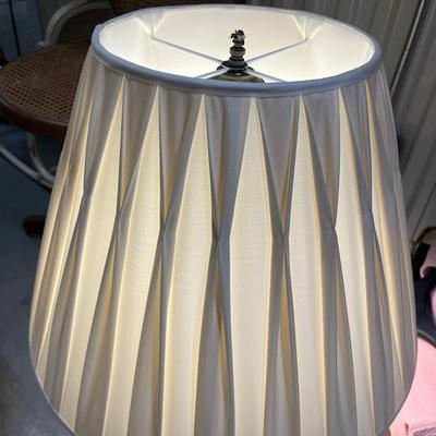 Painted Ceramic Table Lamp (1020CR-MG)