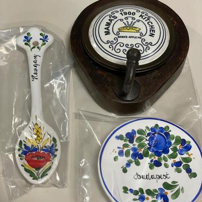 Mama’s Kitchen hook with Budapest spoon rest & Hungary spoon