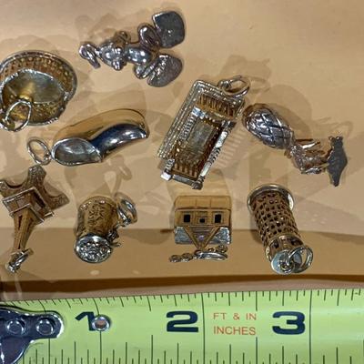 Nice Lot / 14k Yellow Gold Charms From Around The World - 27 grams