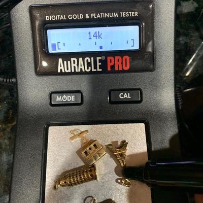 Nice Lot / 14k Yellow Gold Charms From Around The World - 27 grams