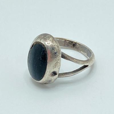 LOT 38: Sterling Ring Collection - Onyx, Hand Crafted and Faux Stone (Sizes 5.5 to 9)