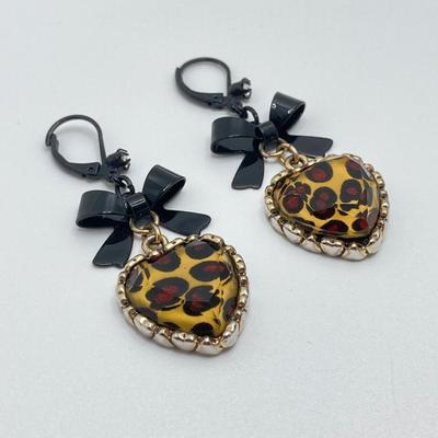 LOT 39: Betsey Johnson Jewelry Collection