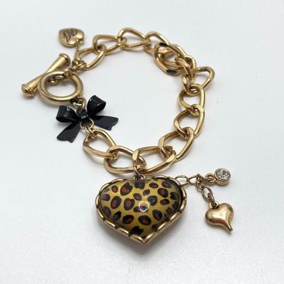 LOT 39: Betsey Johnson Jewelry Collection