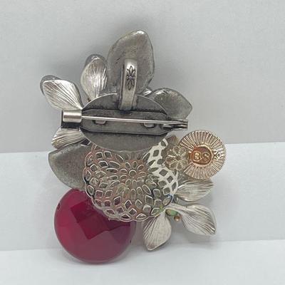 LOT 40: Vintage Brooch / Pin Collection